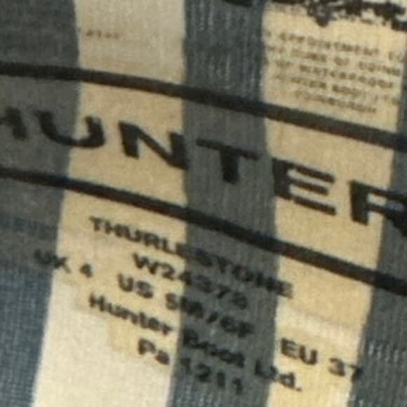 Hunter Tall boots with ties. Red and white SZ 6 F. - Picture 2 of 3